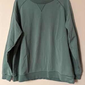 Ash & Erie Men's Green premium pullover Sweatshirt for shorter men.